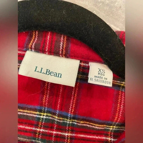 L.L. Bean Soft Cotton Red Plaid Flannel Long Sleeve Button Panama Top Size XS - Picture 10 of 11